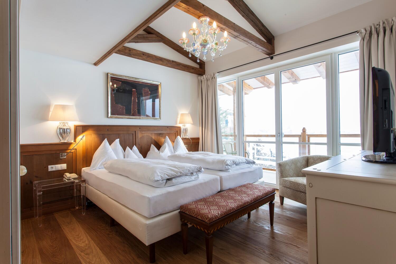 Panorama Luxus Suite mit Whirlwanne