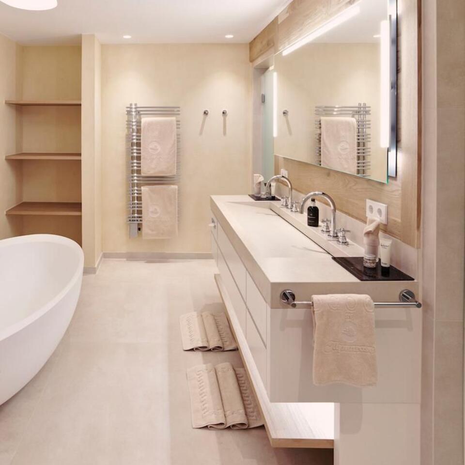 Cocoon Luxury Spa Suite – Alpenrose & Cocoon