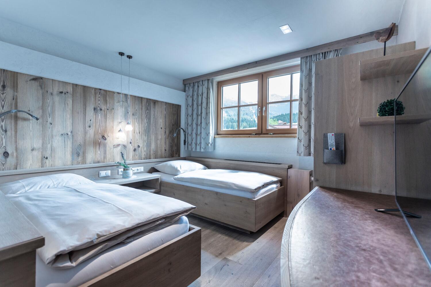 PURE TIROL "HIMMLISCH" with Child´s room