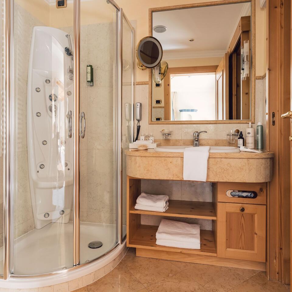 Double room Romanticism – Alpenpalace Luxury Hideaway