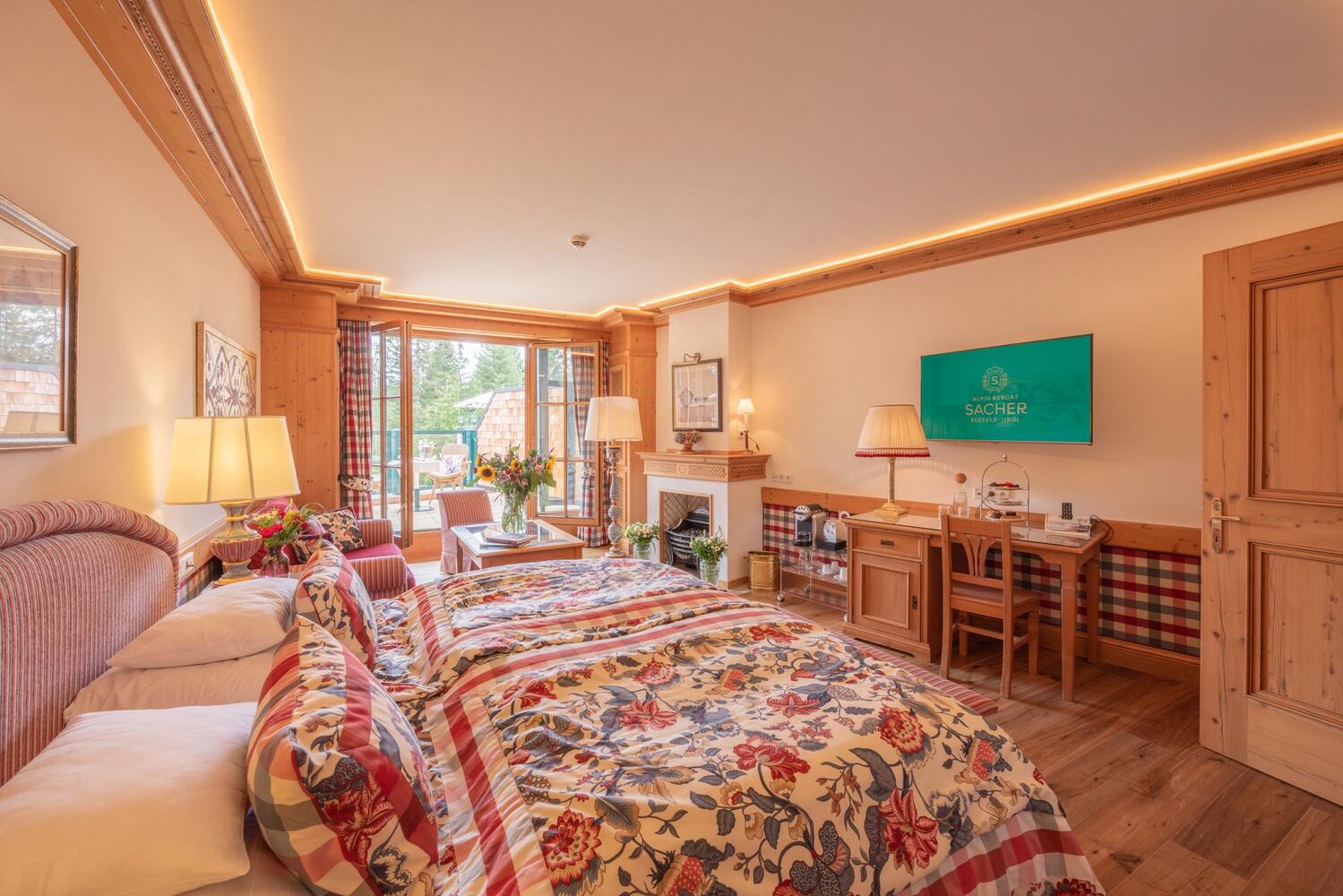 Alpin Doppelzimmer de Luxe mit Bergblick