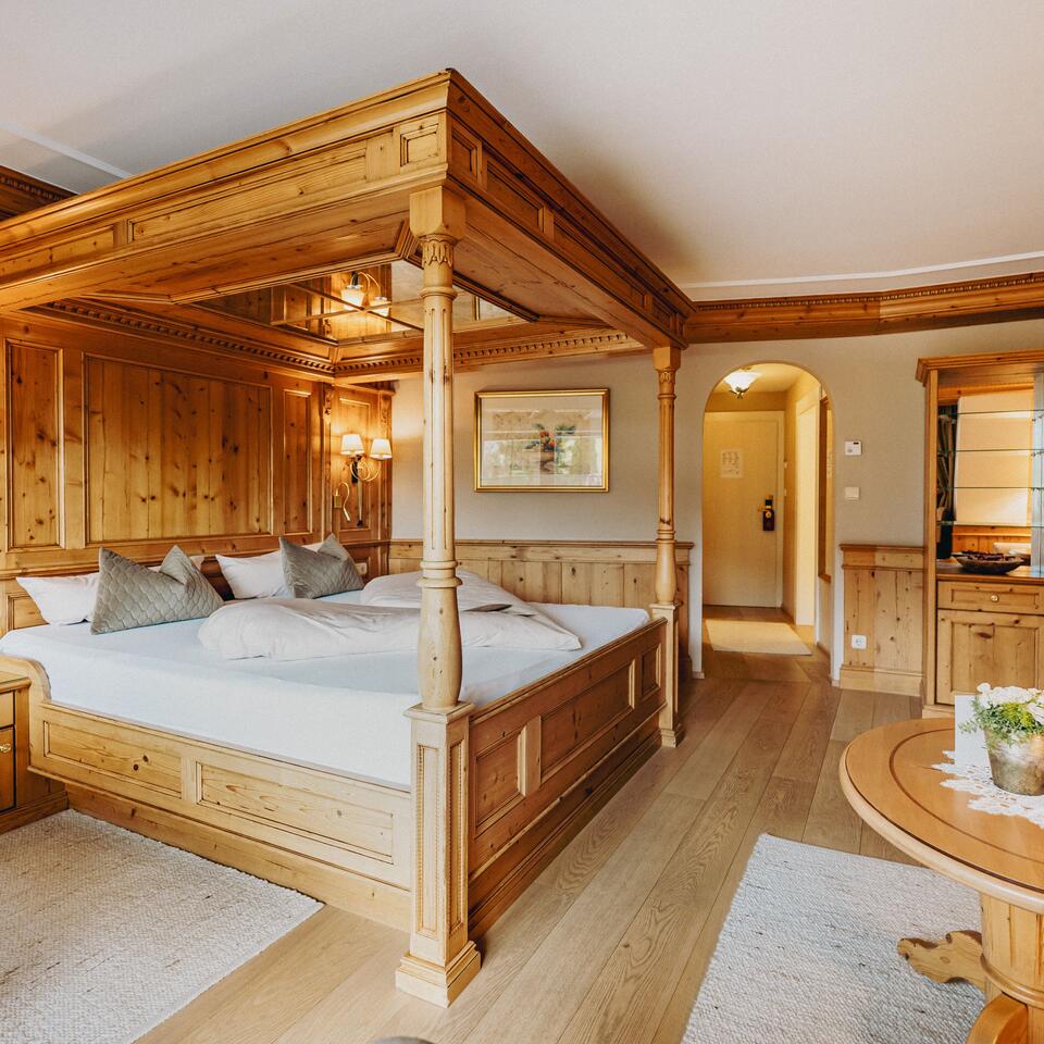 Wellness Residenzsuite 40m² – Alpenrose & Cocoon