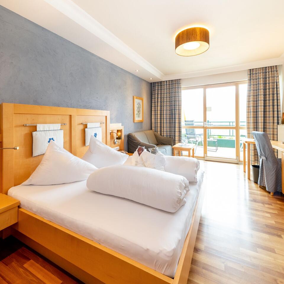 Alm Gartenzimmer mit Balkon – Übergossene Alm Resort