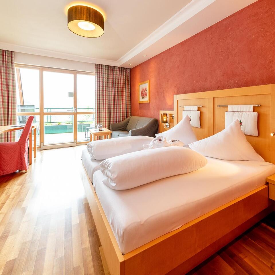 Alm Gartenzimmer mit Balkon – Übergossene Alm Resort